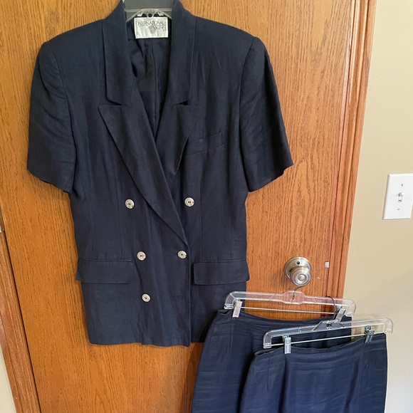 3 piece blue linen suit with 2 different length skirts - Picture 1 of 12